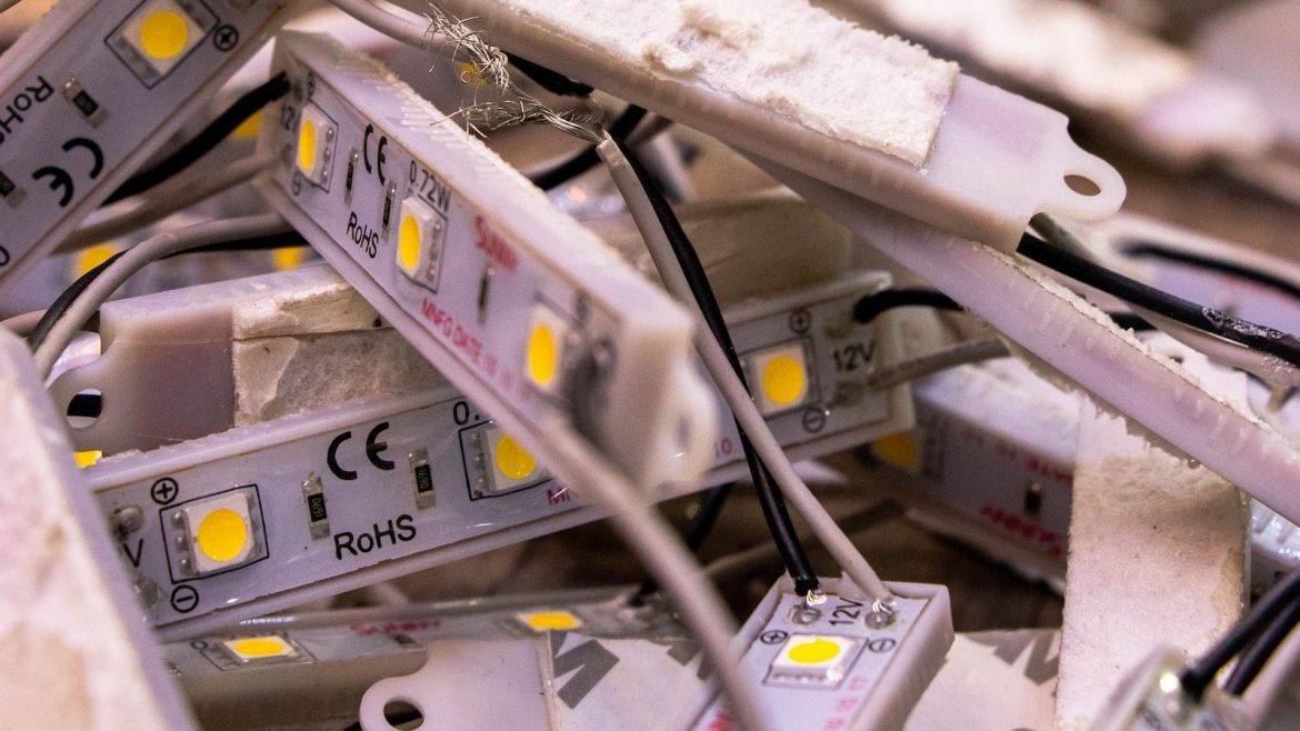 The Illusion Unveiled: Delving Into the Digital Mirage of Electronic Pianos