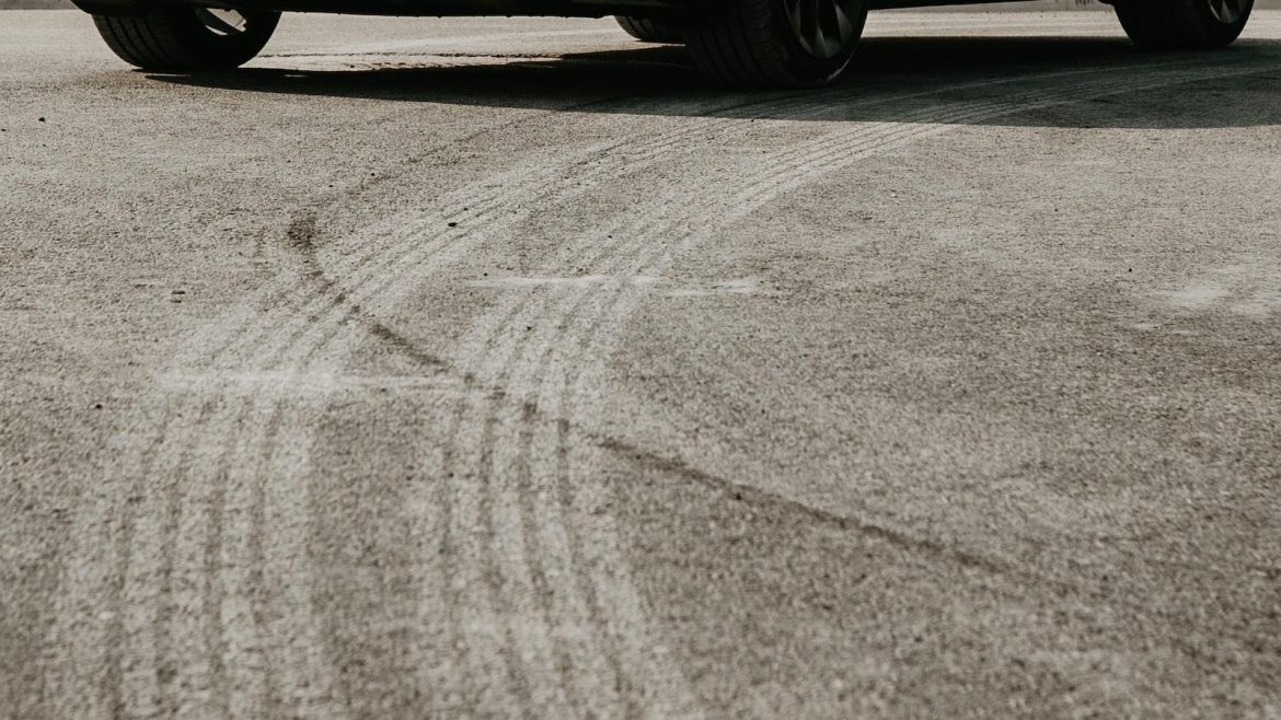 The Digital Dilemma: Debunking the Quest for Paper-Free – Weighing the Pros and Cons of Electronic Certificates