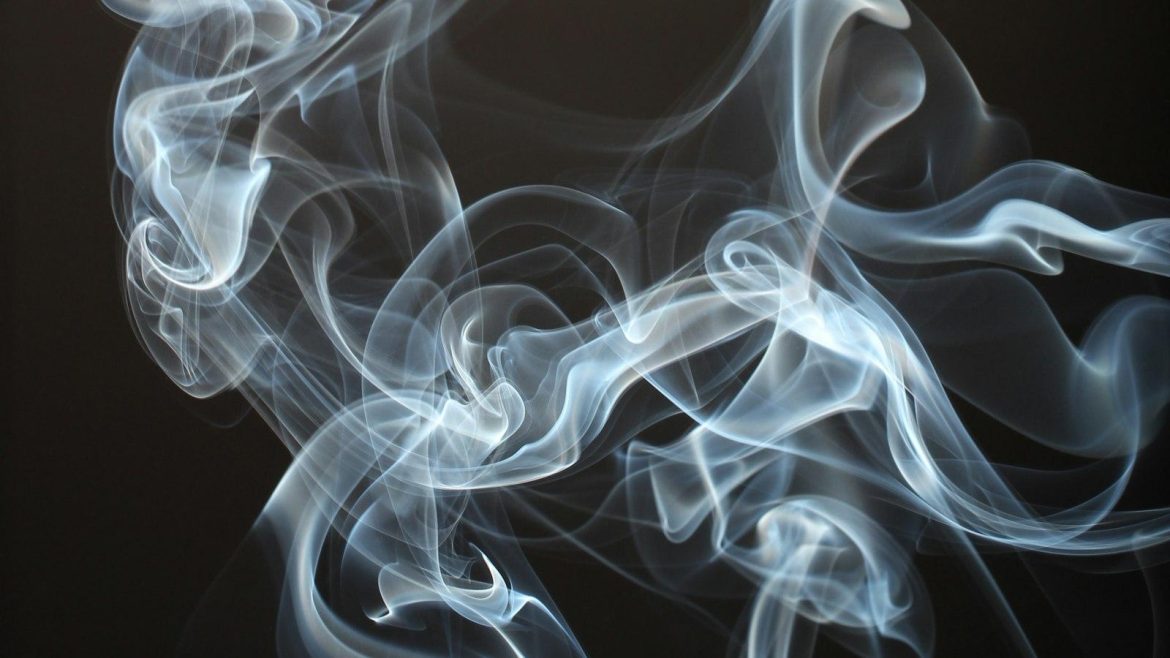 The Vaping Dilemma: Unveiling the Truth about e-Cigs versus Traditional Cigarettes!