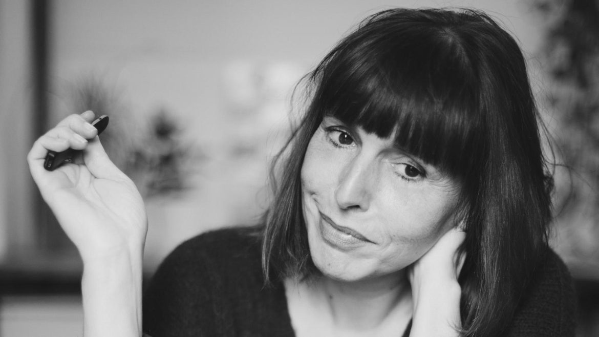 The Vaping Verdict: Experts Unveil Revelatory Findings on E-Cigarettes vs. Traditional Cigarettes