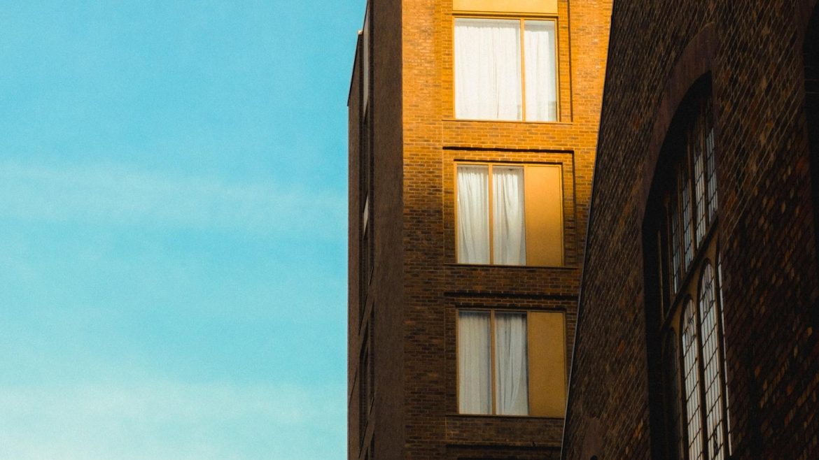 Unveiling the Truth: Exploring the Authenticity of Electronic Pianos in Mimicking the Sound and Touch of a Traditional Piano