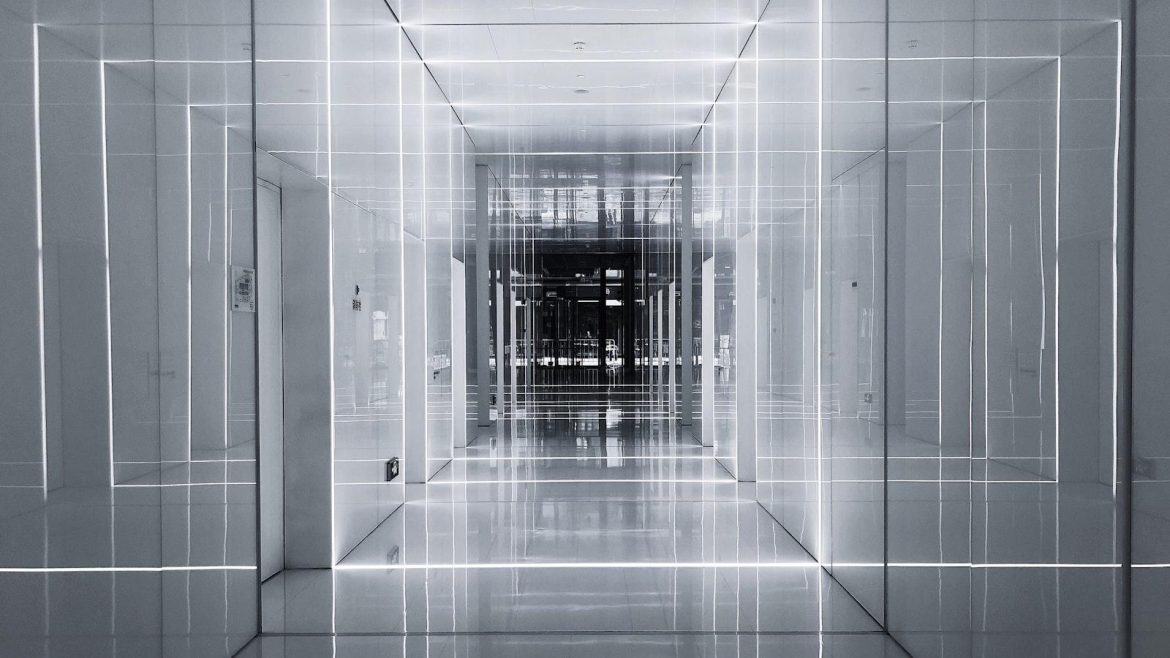 The Future of Vision: Exploring the Potential of Electronic Glasses for Enhanced Information Viewing