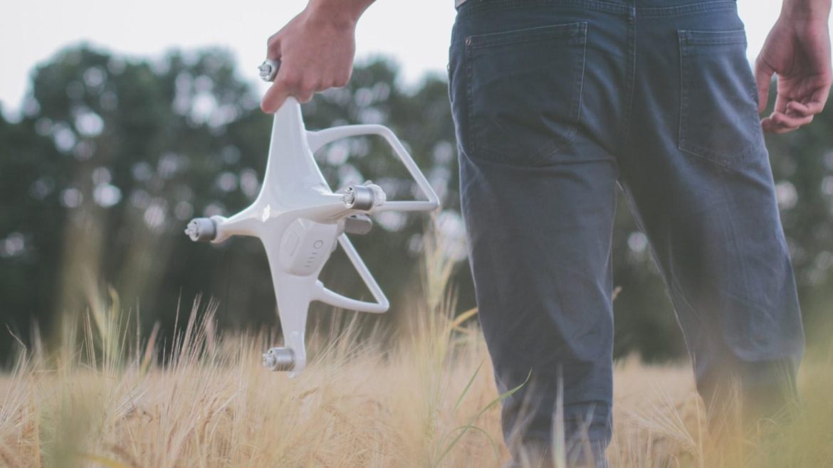 Capturing Memories: The Magic of Electronic Photo Albums in the Cloud